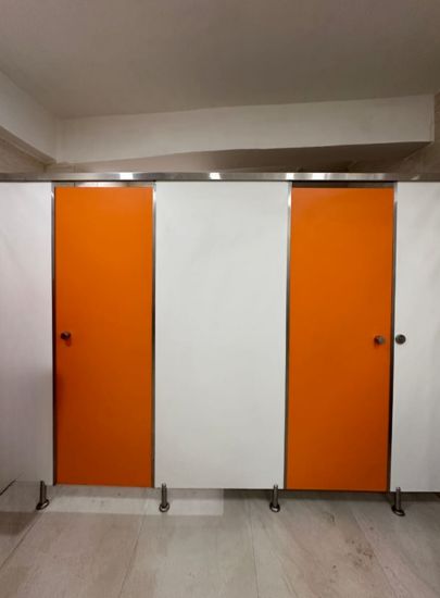 Full SS Restroom Cubicle Systems 004